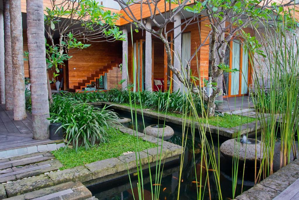 Eko Villa Seminyak - Tropical Villa, Walk To Beach Kültér fotó
